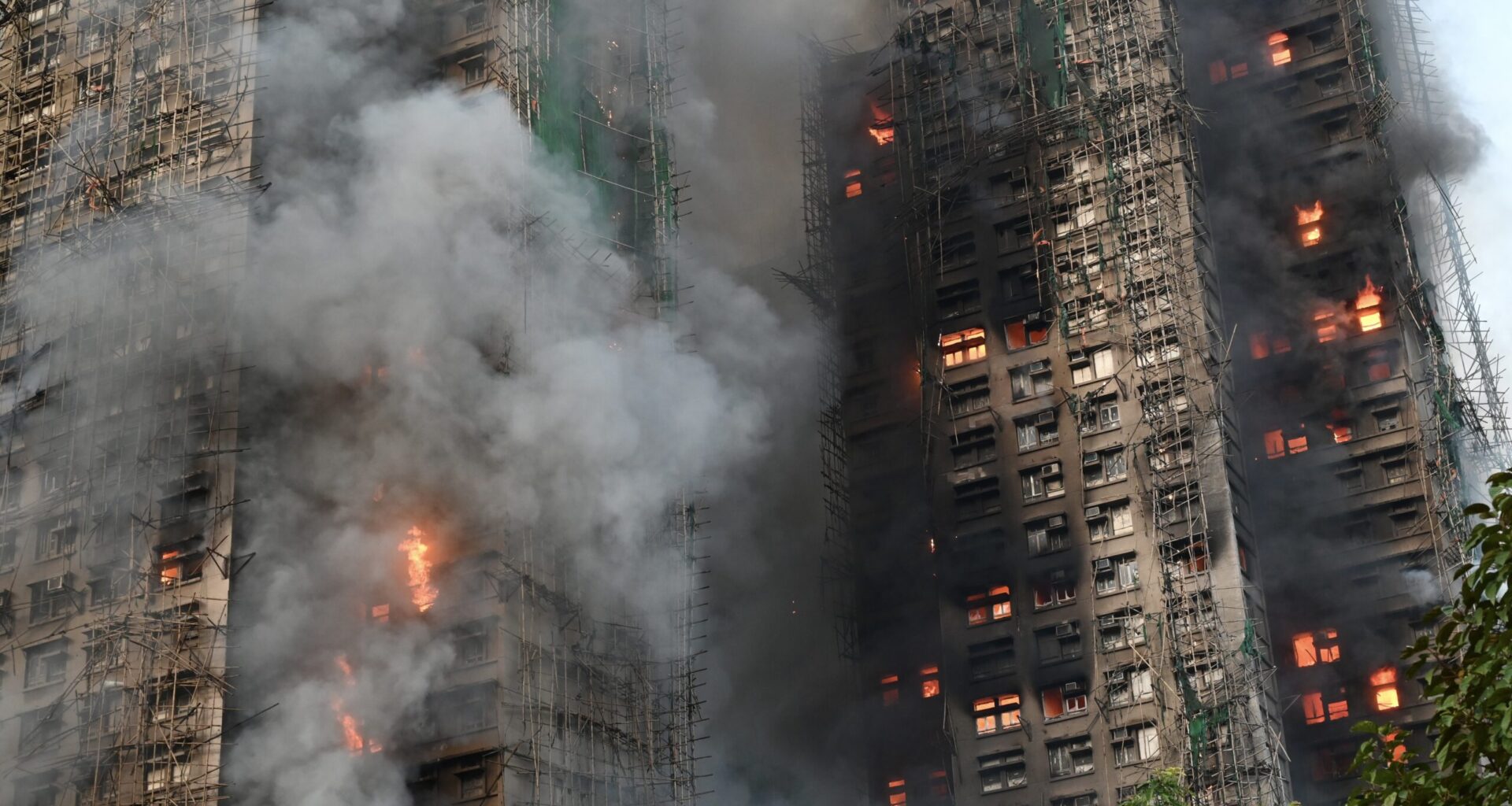 Bilanțul incendiului din Hong Kong urcă la 36 de morți și 279 de persoane dispărute