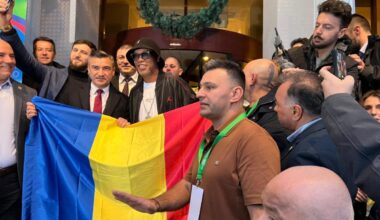 GALERIE FOTO Euforie la apariția lui Ronaldinho la Iași! » Primarul l-a așteptat două ore pe brazilian să coboare din camera de hotel + câți bani a primit superstarul