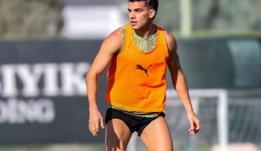 Grecii anunță transferul lui Ianis Hagi! Două echipe îl vor pe român: „Au acordul lui”