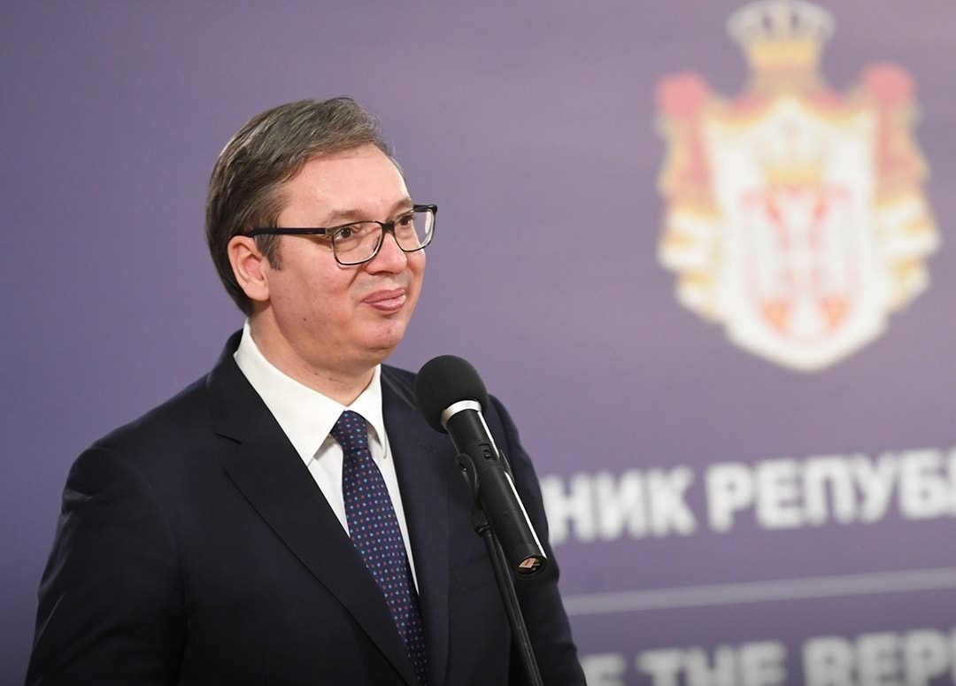 Președintele Serbiei cedează și face anticipate, după un an de furie în Serbia: Taberele pro și anti-Vucic s-au ciocnit violent la Belgrad (Video)