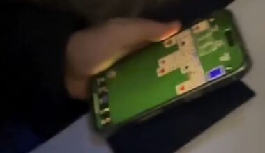 „De gheață!”/ Ce se juca Bajraktarevic pe telefon, după golul contra României + ironia fanilor bosniaci: „Au fost distruși chiar de un jucător din Srebrenica”