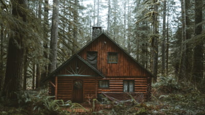 Cabanele Romsilva, scoase la închiriere în regim hotelier, pe Airbnb. Imobilele, localizate în zone turistice „premium”