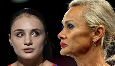 „Mami, nu mai pot!”. VIDEO. GOLAZO.ro are filmări teribile, în care se vede cum Camelia Voinea își abuzează fiica, pe Sabrina: „Du-te dracu'!”