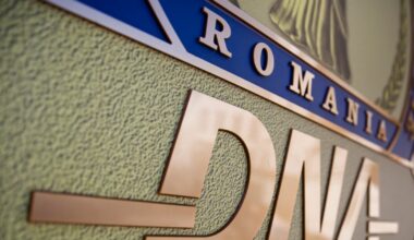 Afaceristul Fănel Bogos, arestat preventiv. Șeful PNL Vaslui, care l-a dus în audiență la premier, sub control judiciar. Ce spune Bolojan