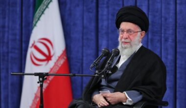 Regimul islamic s-ar prăbuși dacă Khamenei ar fi rănit