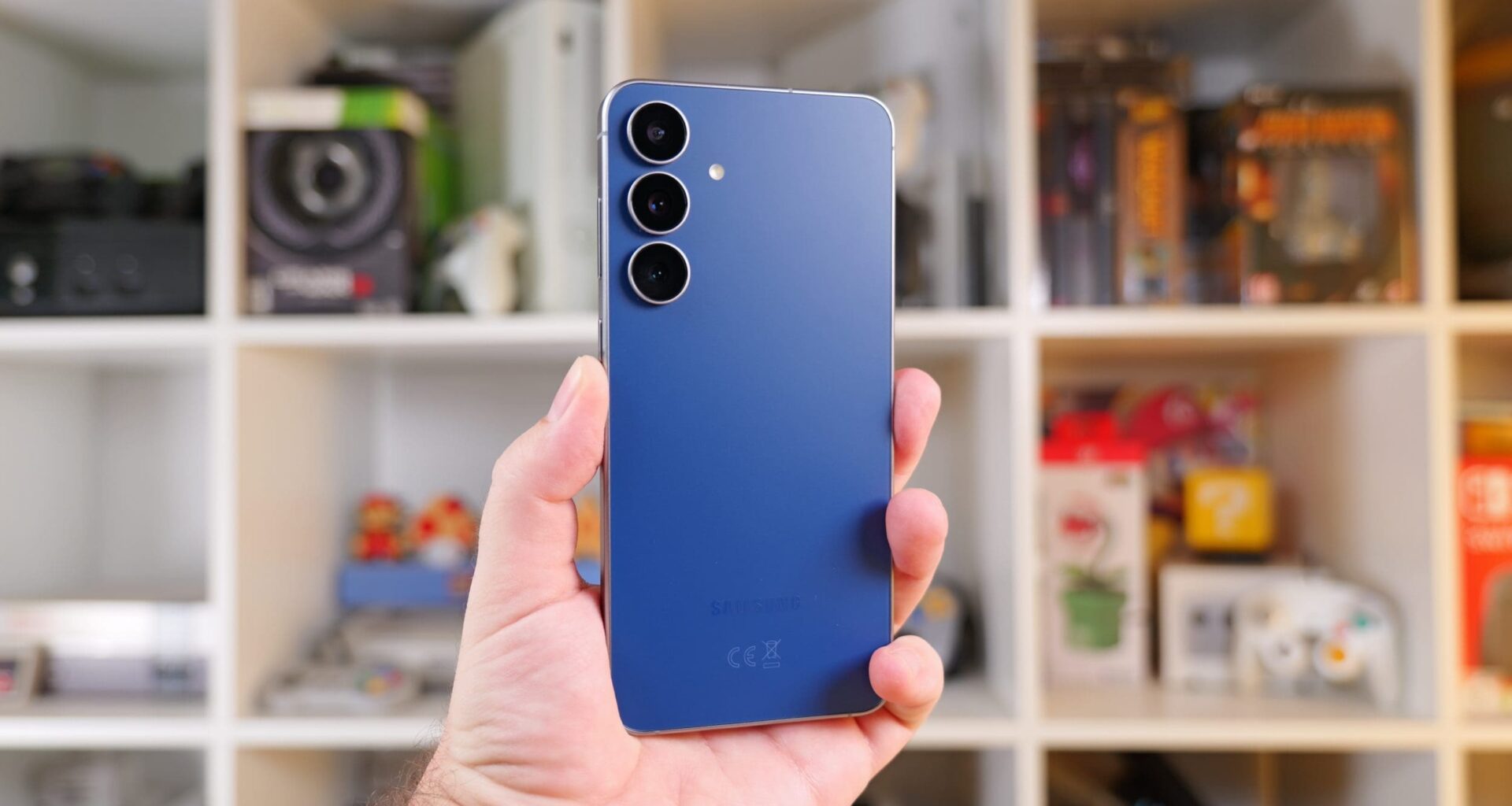 Întâmplare bizară în Londra: hoții returnează telefoanele Samsung