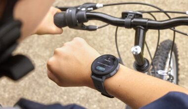 Garmin Bounce 2 sau cum arată un smartwatch dedicat celor mici (conectivitate LTE, urmărire a locației în timp real, afișaj luminos și colorat etc)