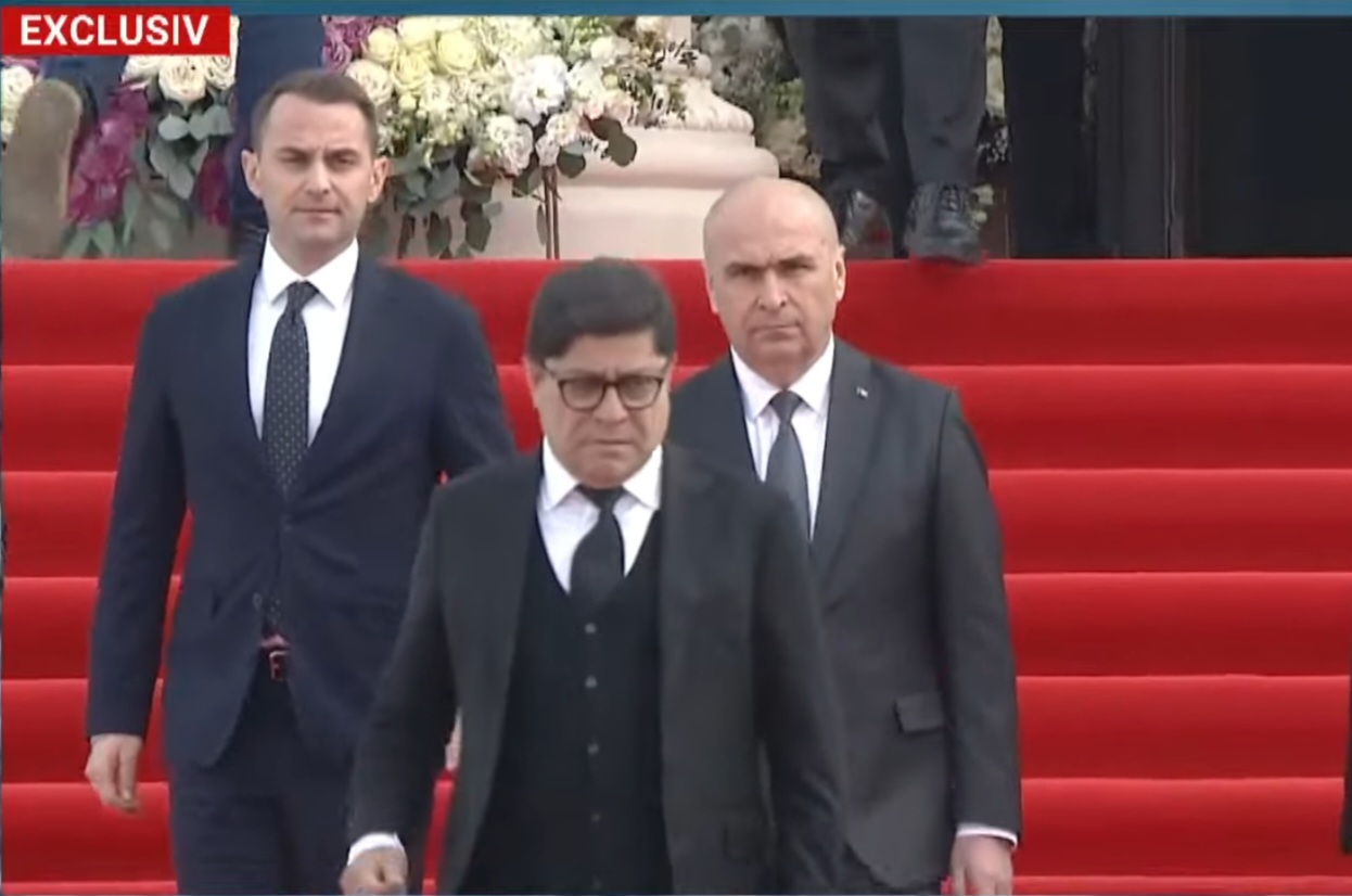 BREAKING. CNSC obligă din nou STB să cumpere tramvaiele lui Gruia Stoica din Rusia