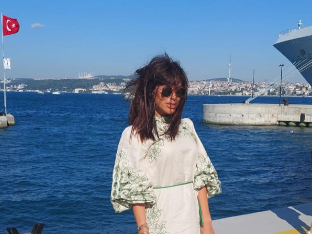 Nu se mai ascund: un nou cuplu celebru în România! După divorțul cu scandal, s-a afișat în premieră cu noua parteneră