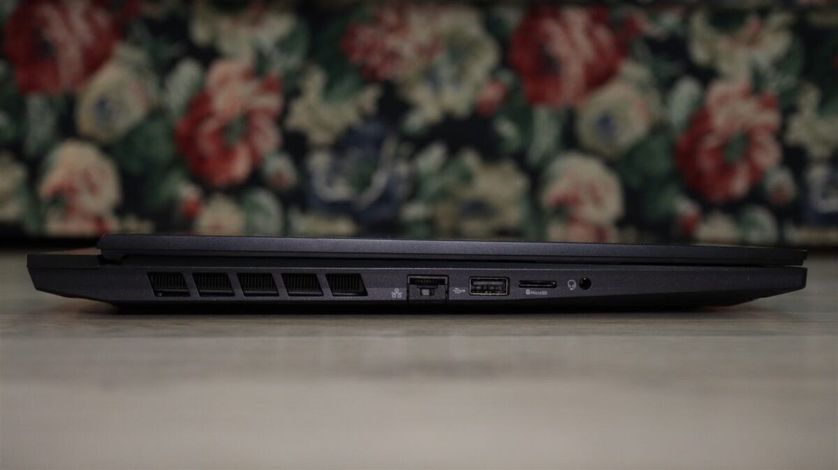 Laptop gaming Acer Nitro 16 AI (AN16-61) - prezentare