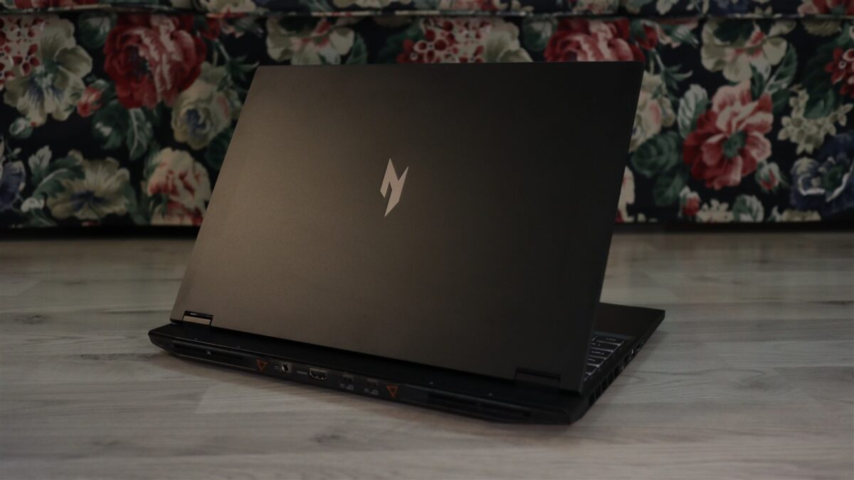 Laptop gaming Acer Nitro 16 AI (AN16-61) - prezentare