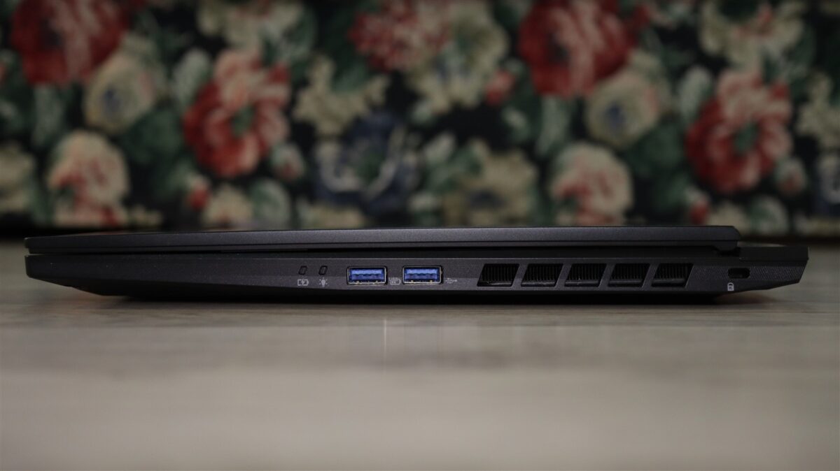 Laptop gaming Acer Nitro 16 AI (AN16-61) - prezentare