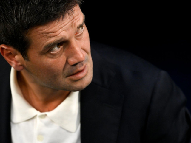 I-a lăsat "mască"! Chivu ”s-a ridicat de la masă și a plecat” în timpul negocierilor pentru venirea în România