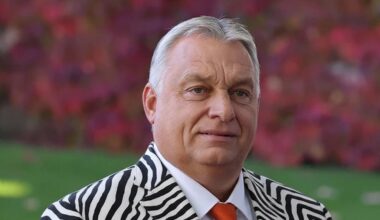 Ucraina răspunde la acuzațiile de corupție lansate de Orban cu o postare virală: „Costumul de zebră”