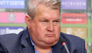 CFR Cluj stă pe un ”butoi de pulbere”! Iuliu Mureșan a amenințat cu demisia