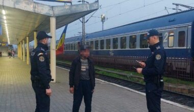 Polițiști și feroviari au făcut controale la calea ferată