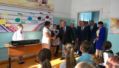 Cea mai nemiloasă mașinărie de propagandă de la Goebbels încoace: Ce se întâmplă în fiecare școală din Rusia în care Putin controlează catedra