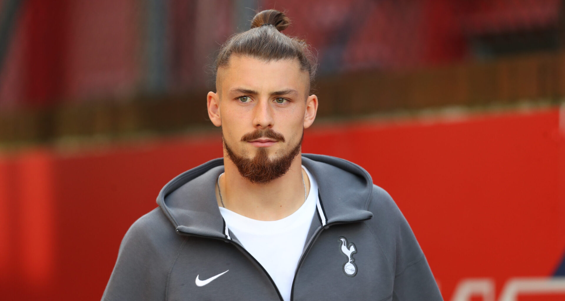 James Maddison îi transmite un mesaj public lui Radu Drăgușin