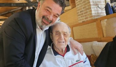 Apariție rară / FOTO. Cum arată acum fostul președinte al Stelei, ajuns la 90 de ani