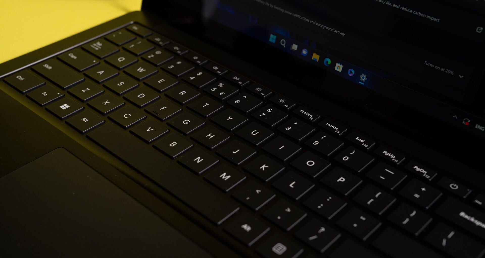 cum vor comunica angajații născuți după 2010 cu șefii lor