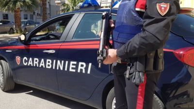 Trei români din Italia au ajuns la închisoare după ce s-au prefăcut că vor să cumpere un hotel. Cum au încercat să-l păcălească pe proprietar