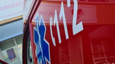 Un bărbat s-a împuşcat în cap în timp ce făcea live pe Internet. Avea permisul pentru armă anulat