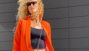 Bătută cu ranga, cu presupusa complicitate a unei colege, a solicitat în instanță 247 de salarii