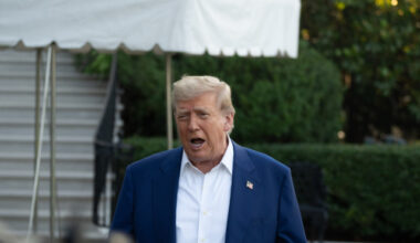 Ce lovitură! Donald Trump i-a INTERZIS în SUA