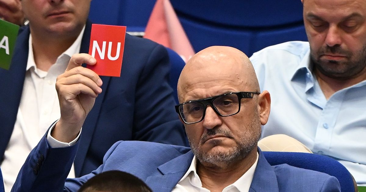 Dosarul dezafilierii Craiovei. Decizie de ultimă oră la Curtea de Apel. Planul lui Adrian Mititelu împotriva FRF