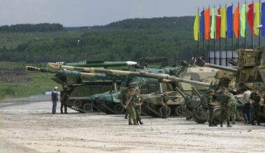 Șeful unei mari companii aviatice din Europa le cere liderilor europeni să achiziționeze arme nucleare tactice