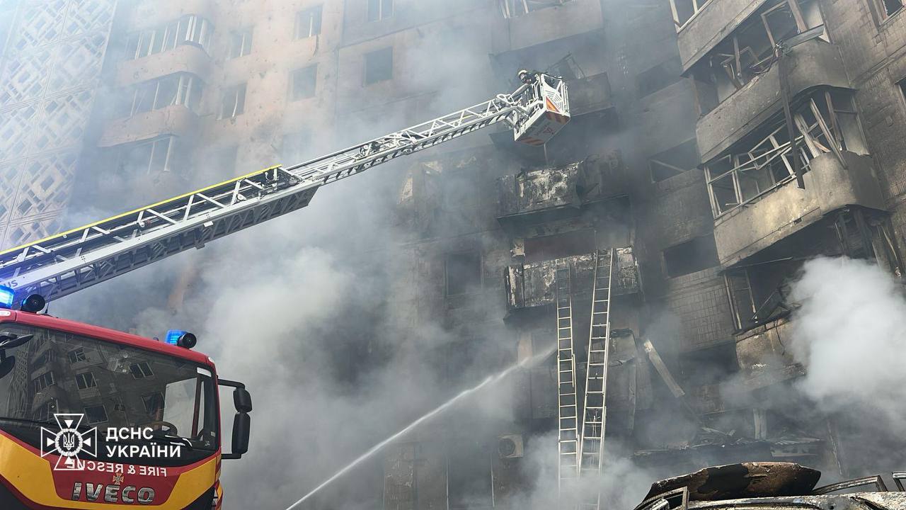 25 de persoane au murit în Ternopil, în vestul Ucrainei, după un atac mortal cu rachete asupra unei clădiri rezidențiale