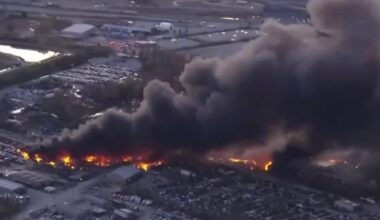 Incendiu după ce un avion american cargo a căzut în Kentucky