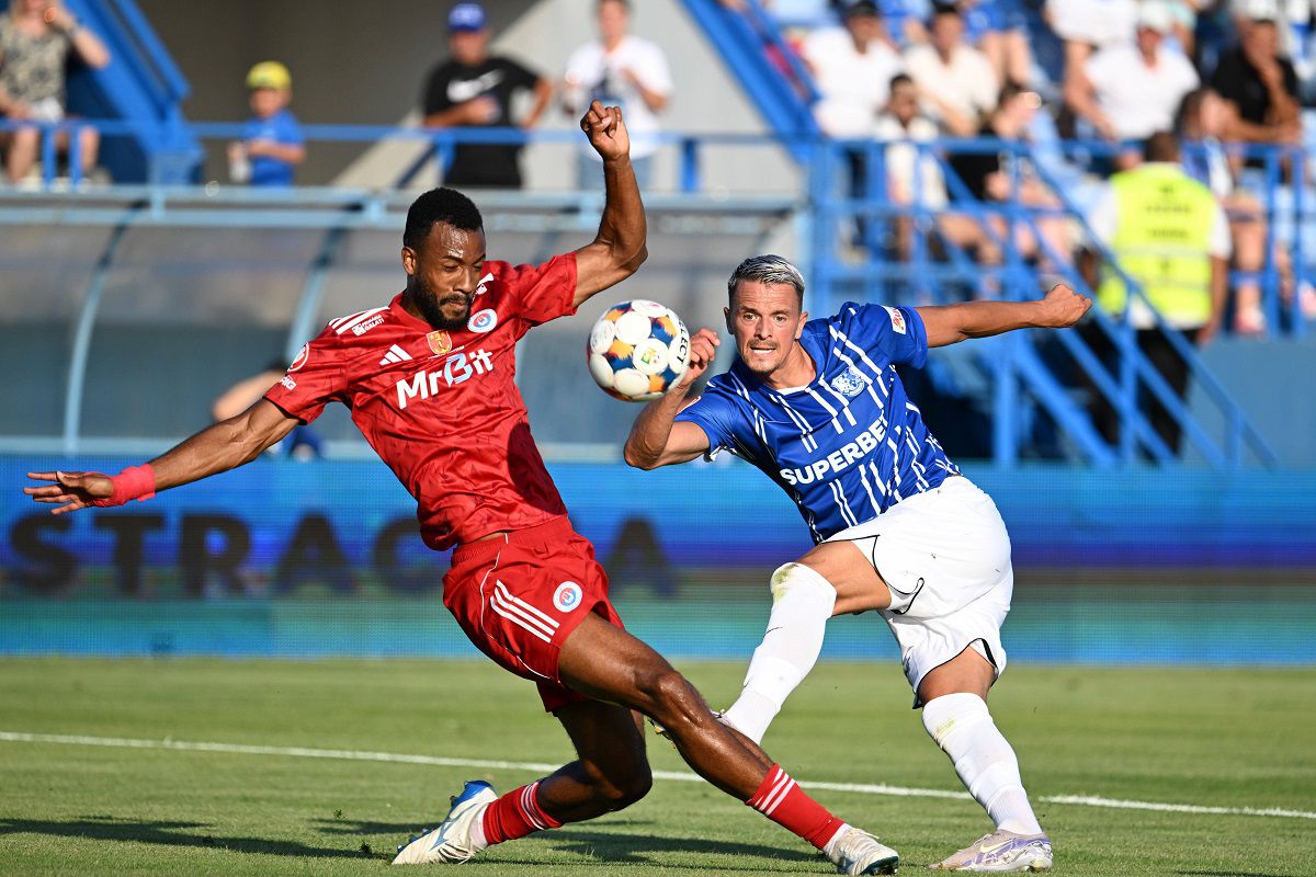 Și-a reziliat contractul și a depus memoriu la FIFA » Clubul din Superliga riscă interdicția la transferuri