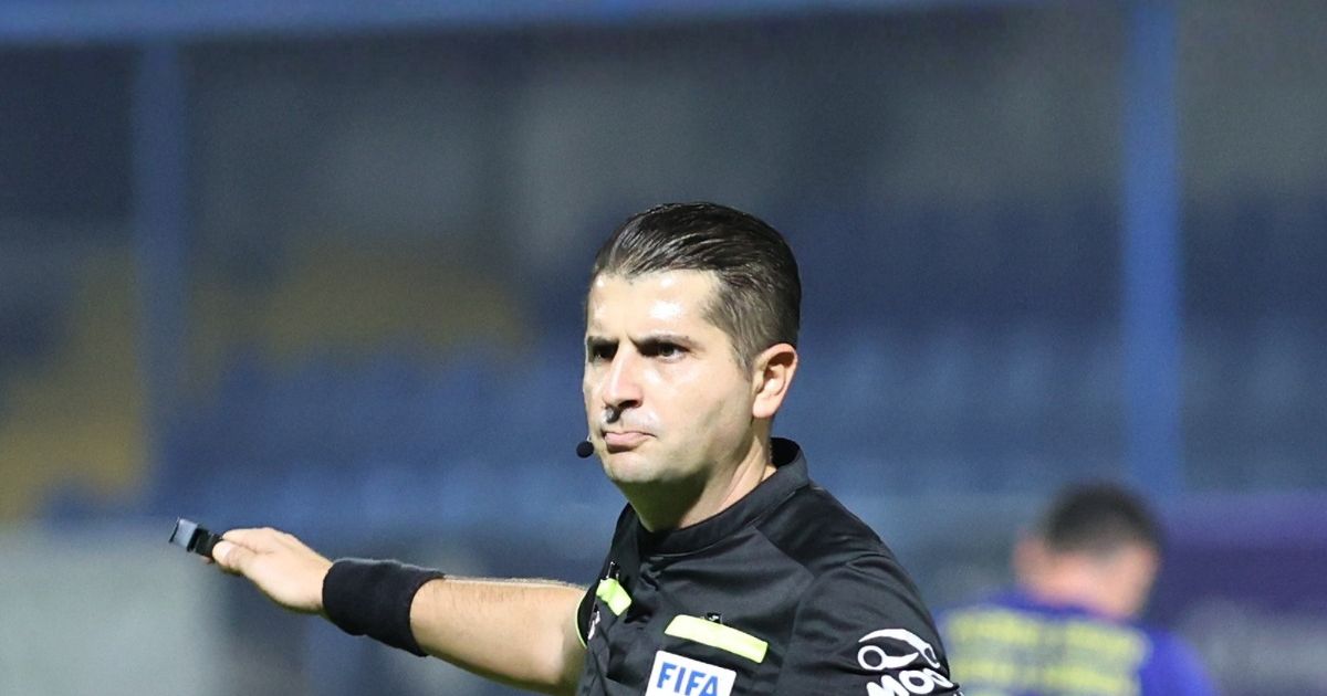 Chivulete, atacat de Balaj! Arbitrul VAR a fost taxat dur pentru gafa din meciul UTA - U Cluj: „Blochează locul!”