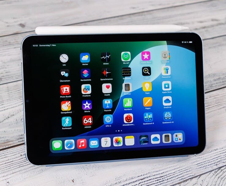 primul model ieftin și două actualizări