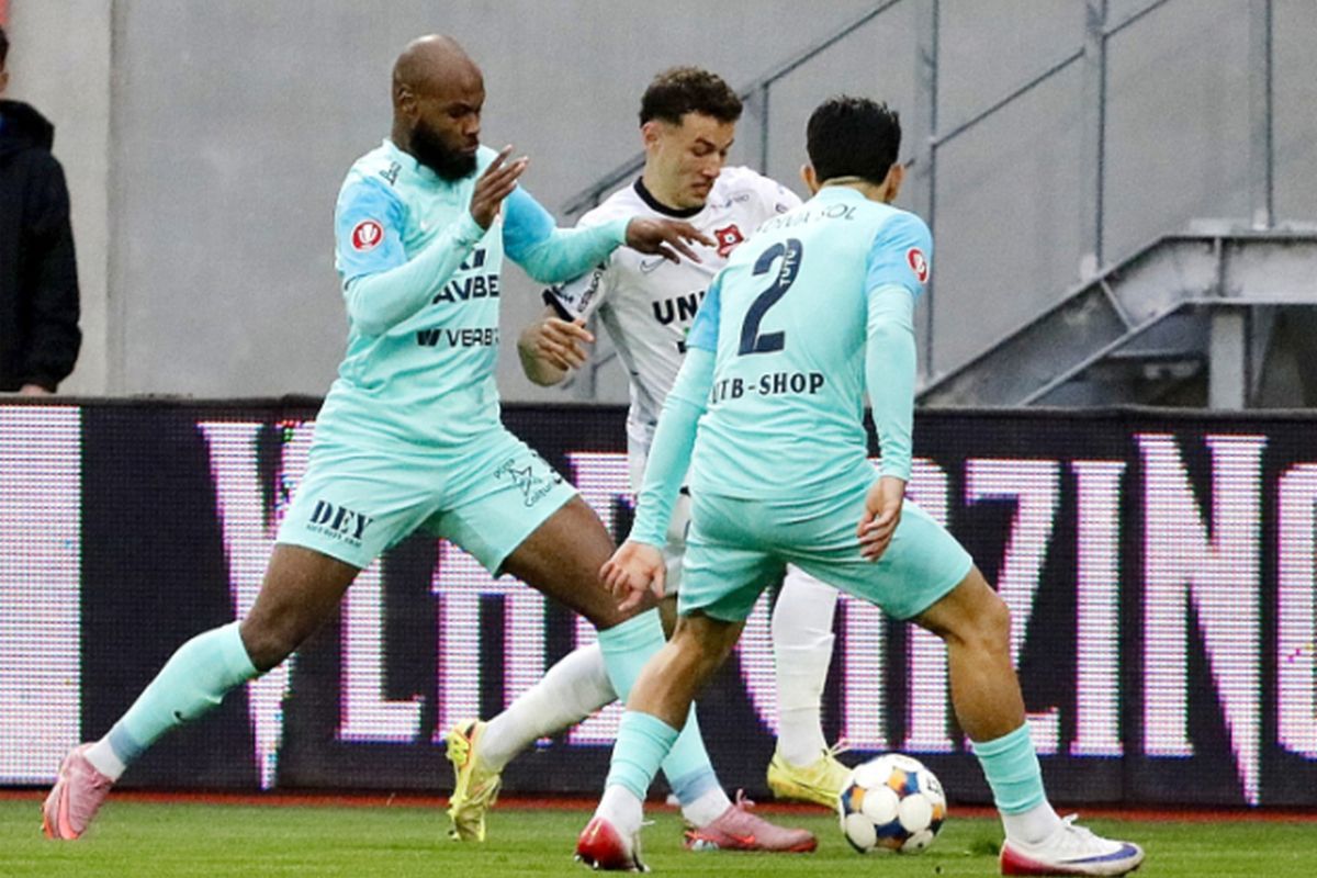 LIVE. Hermannstadt - UTA, în etapa 18 din Superliga