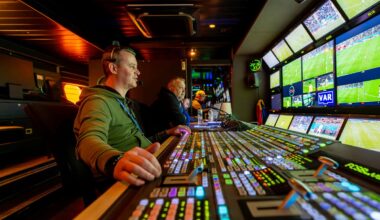 Cine transmite la TV Turcia