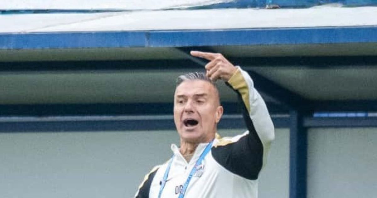 Pancu, exasperat de Munteanu. Antrenorul lui CFR Cluj, criză de nervi pe bancă după ratarea lui Louis