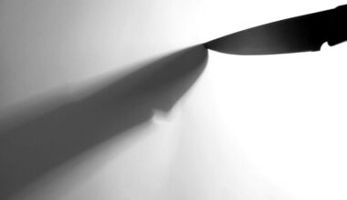 cutit, crima, injunghiat, injunghiere