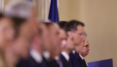 Statul român, dator cu 810 milioane de lei la diverse firme. Arieratele la buget au crescut de trei ori în doi ani