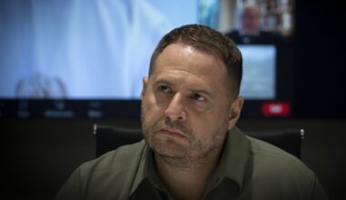 Percheziții la biroul lui Andrii Yermak