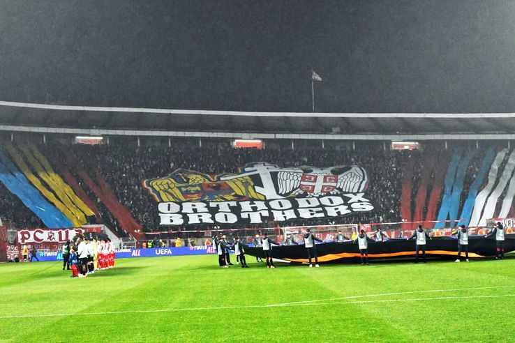 Scenografia sârbilor la Steaua Roșie - FCSB / FOTO: Cristi Preda (GSP)