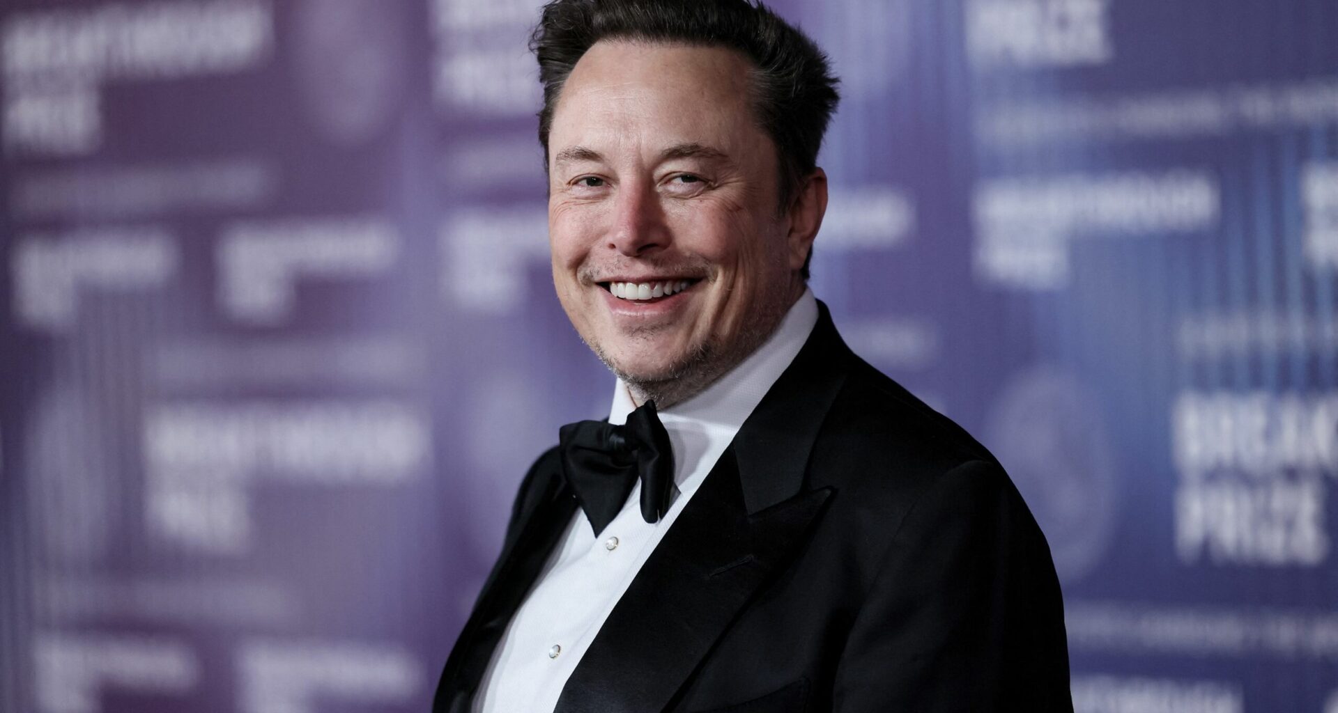 Pachet salarial de 1 trilion de dolari pentru Elon Musk. Acționarii Tesla acordă cea mai mare plată corporativă din istorie