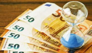 Ministrul Finanțelor: „Se îngheață procedura de suspendare a fondurilor europene” pentru România