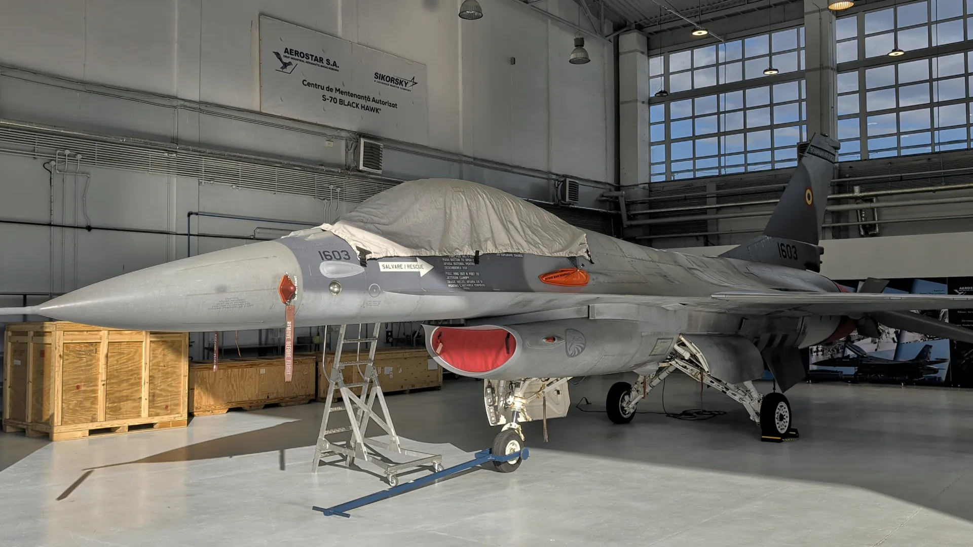 Avion F-16 al RoAF la care au fost finalizate intervențiile la Aerostar