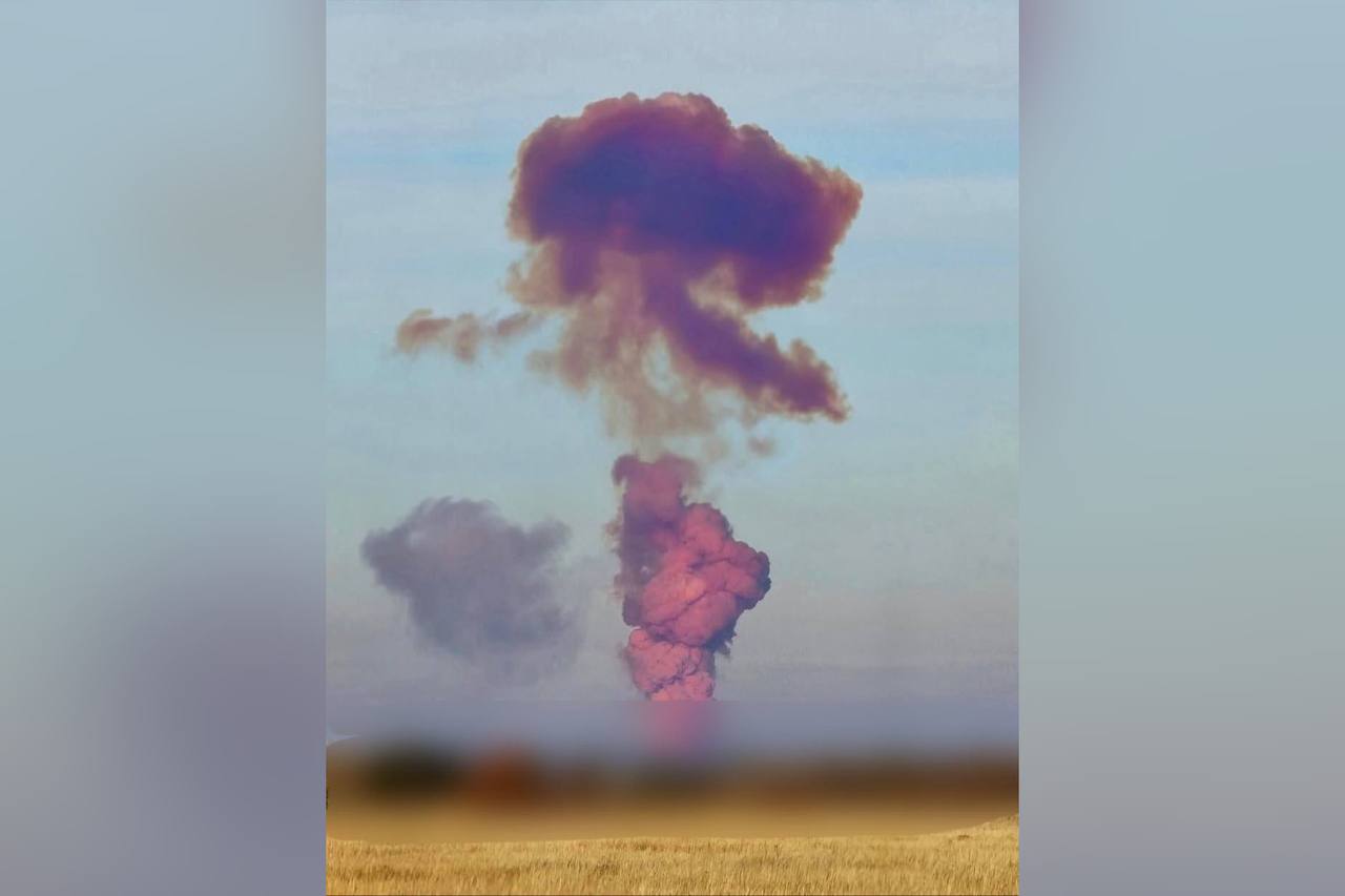 Explozie la baza de rachete Yasnîi din Rusia. Un nor violet s-a ridicat