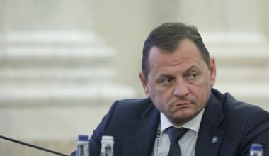 Curtea de Apel i-a admis șefului SIE, Gabriel Vlase, sesizarea CCR