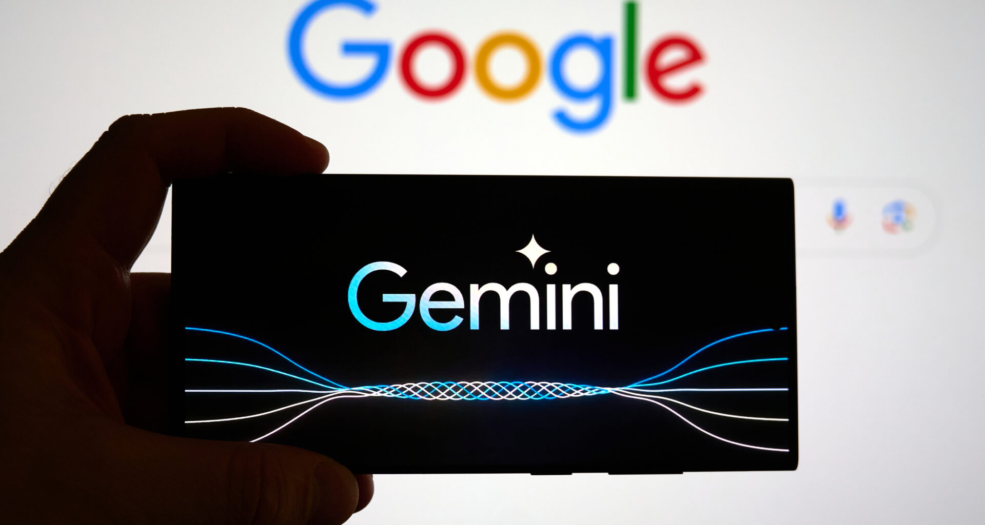 Apple va plăti pentru inteligența artificială Google