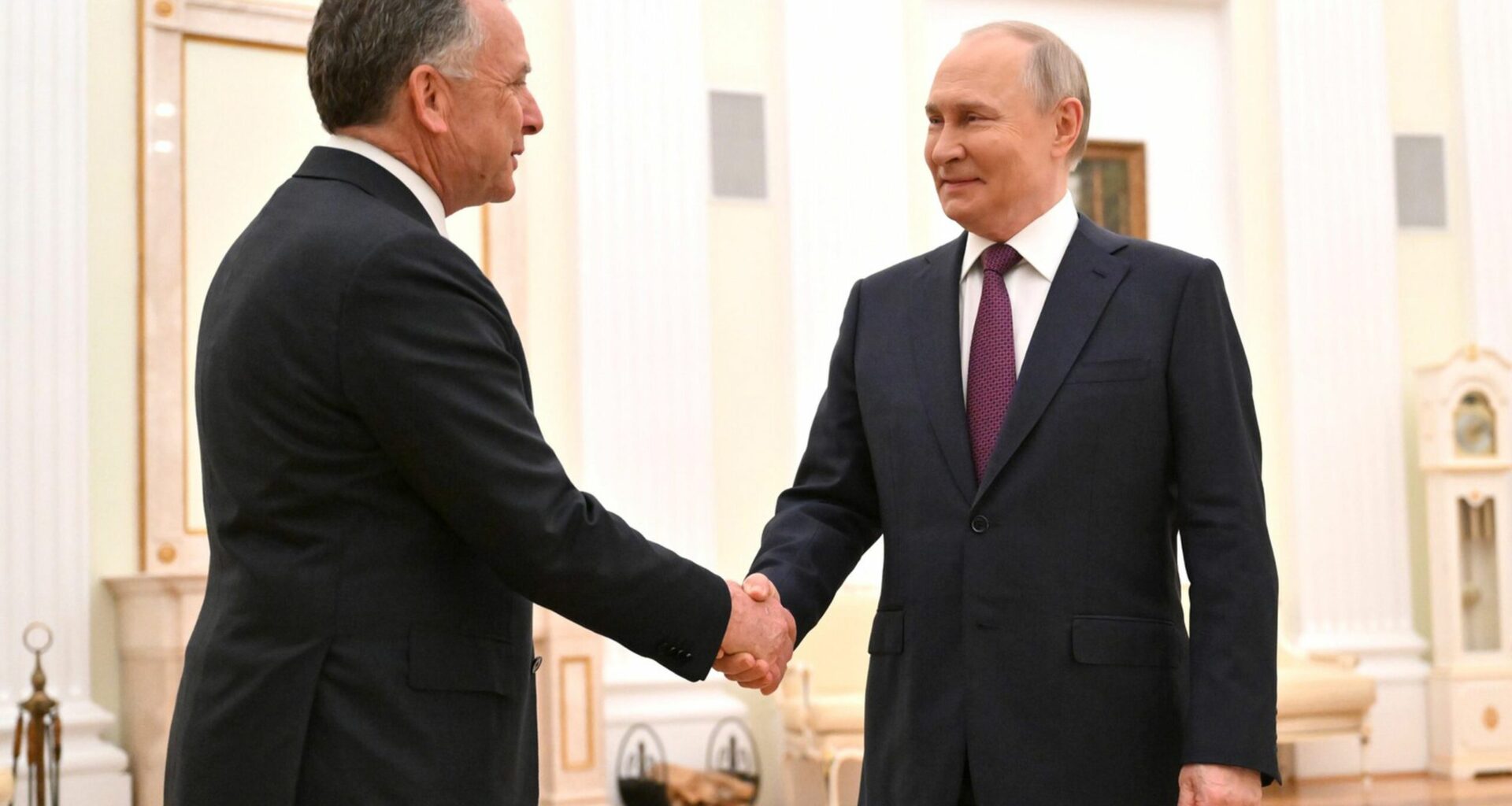 Rusia acuză un „act de război hibrid” după scurgerea convorbirii dintre consilierii lui Trump și Putin privind planul de pace pentru Ucraina