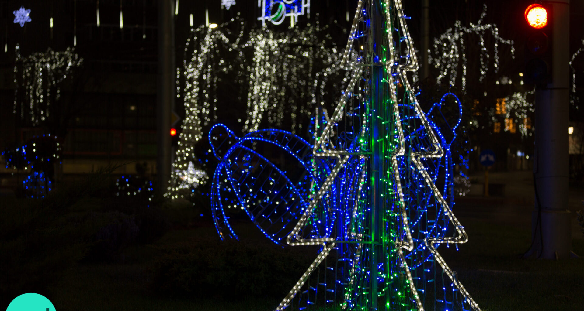 Exclusiv Primăria Capitalei revine la opulența de Crăciun. Închiriază decorațiuni de aproape 8 milioane lei, triplu față de 2024